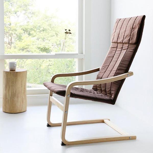 Comfortable lounge chair reclining bentwood armchair with padded cushion