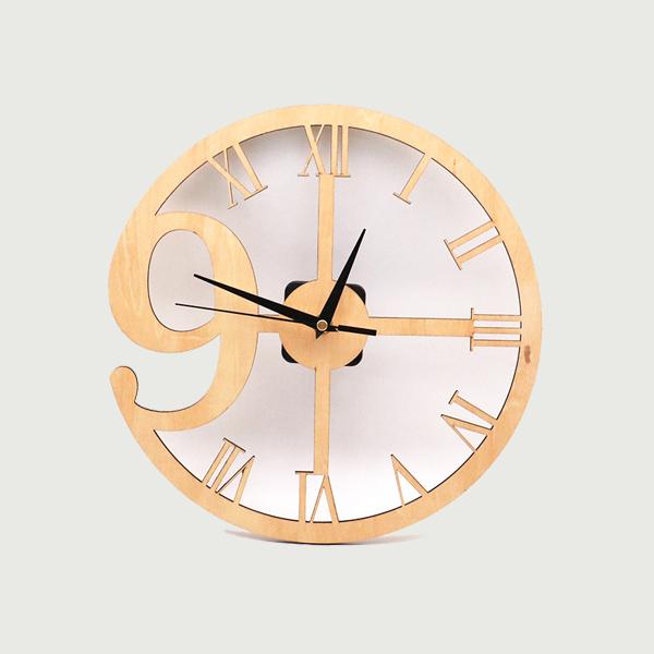 Wholesale exquisite wood decoration wall clock for home decoration